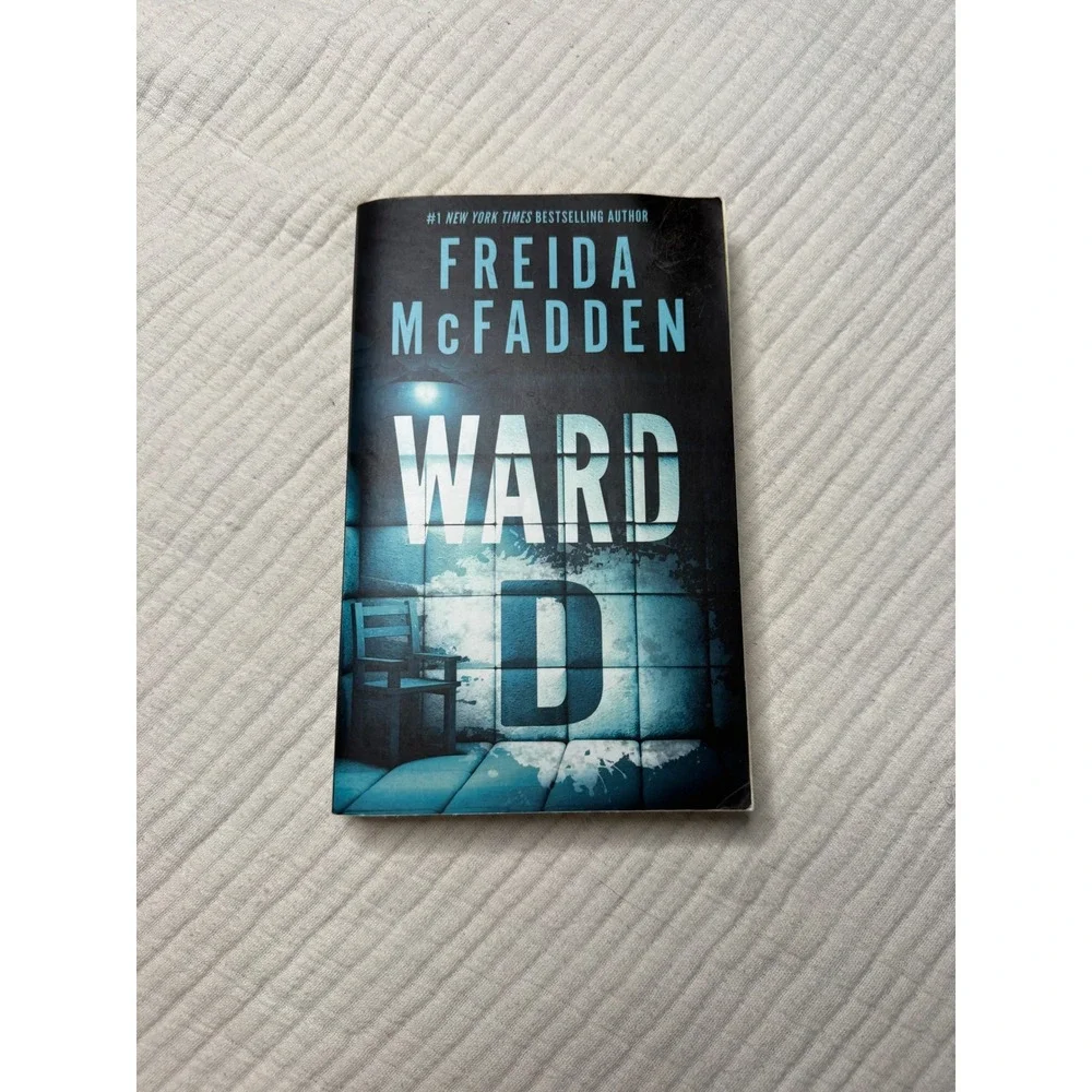 Freida McFadden Adult Blue Ward D Psychological Thriller Paperback OS
